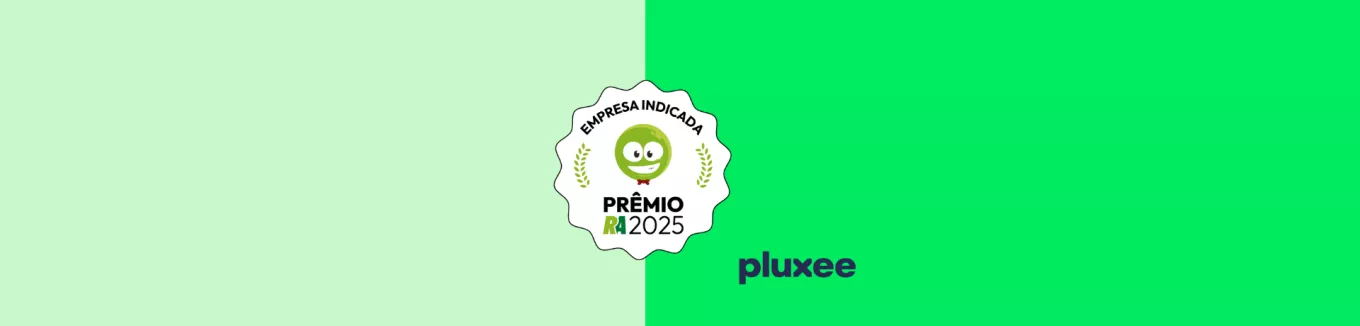 Imagem mostra o logo de reclame aqui e o logo da Pluxee 