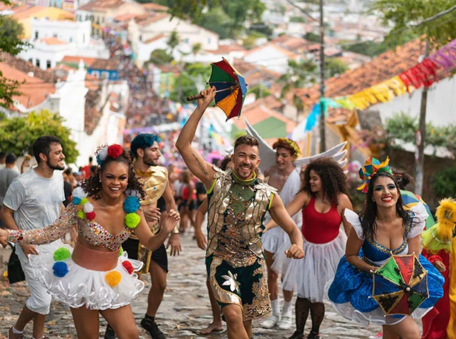 Grupo de foliões curte o Carnaval em Olinda