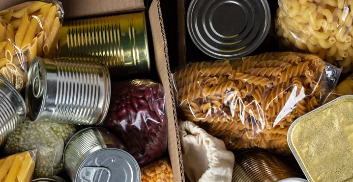 Sabe como doar alimentos corretamente? Saiba como evitar o desperdício de comida.