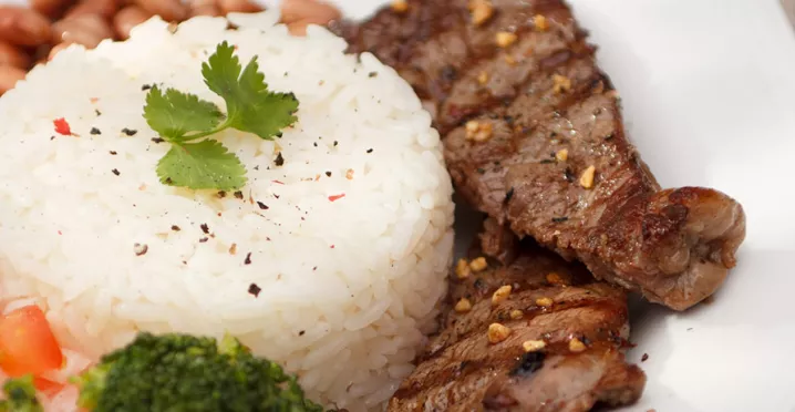 Vale-refeição é um benefício que traz muitas vantagens para as empresas