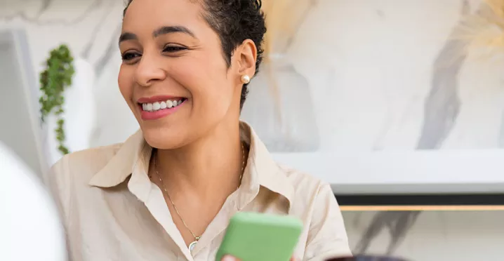 Como motivar seus funcionários no trabalho híbrido? Veja aqui