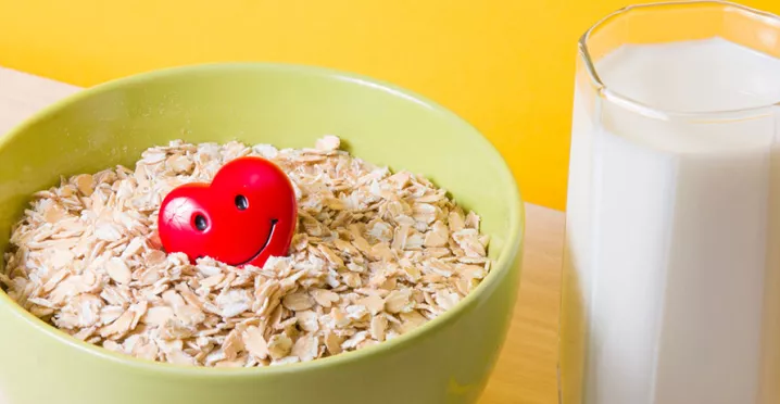 A aveia é uma grande aliada da sua saúde! Veja como consumir.