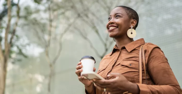 como o app da pluxee me ajuda a economizar