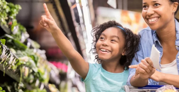 Como comer bem e gastar pouco? Confira dicas para poupar na alimentação ao longo do mês!
