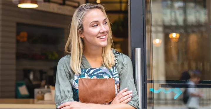 Saiba como funciona e quais as vantagens do vale-presente Pluxee Gift.