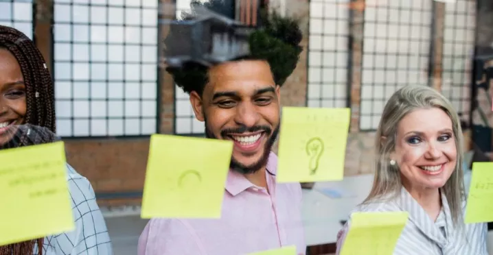A felicidade no trabalho existe. Personalizar a experiência de cada colaborador é um caminho.