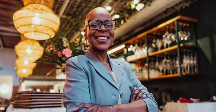 Empresária amplia seu restaurante com boas prática para faturar mais