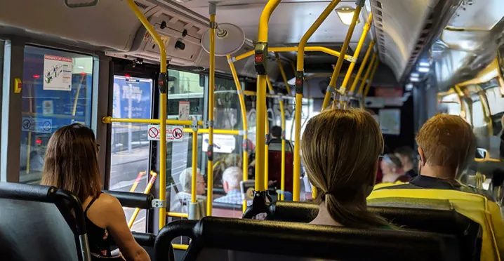 transporte público.