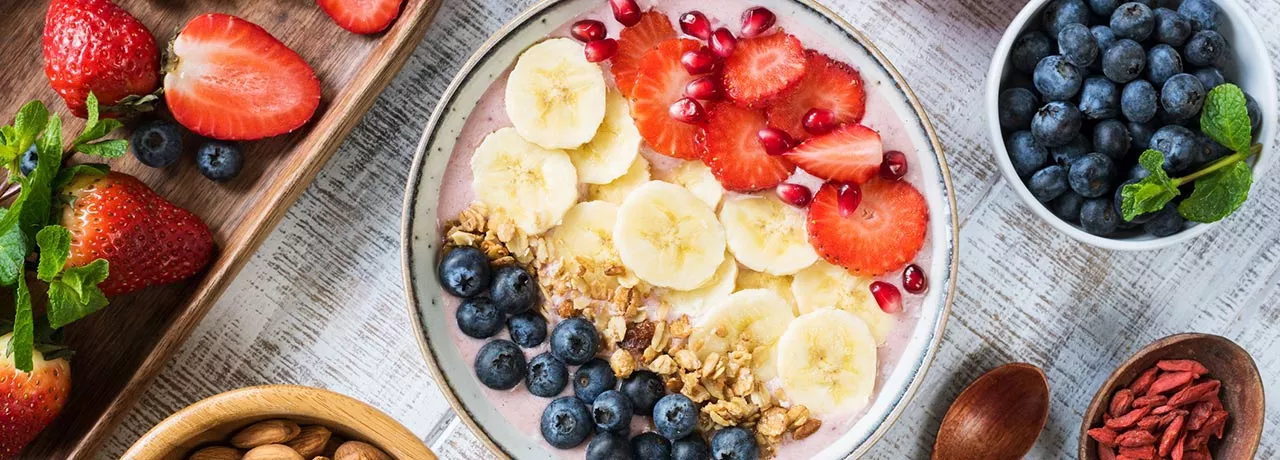 Você toma café da manhã fora de casa? Veja nossas dicas para uma refeição saudável