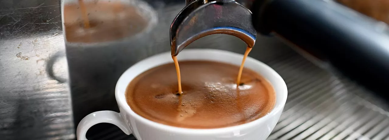 Trabalhador brasileiro não dispensa o cafezinho depois do almoço, e você?