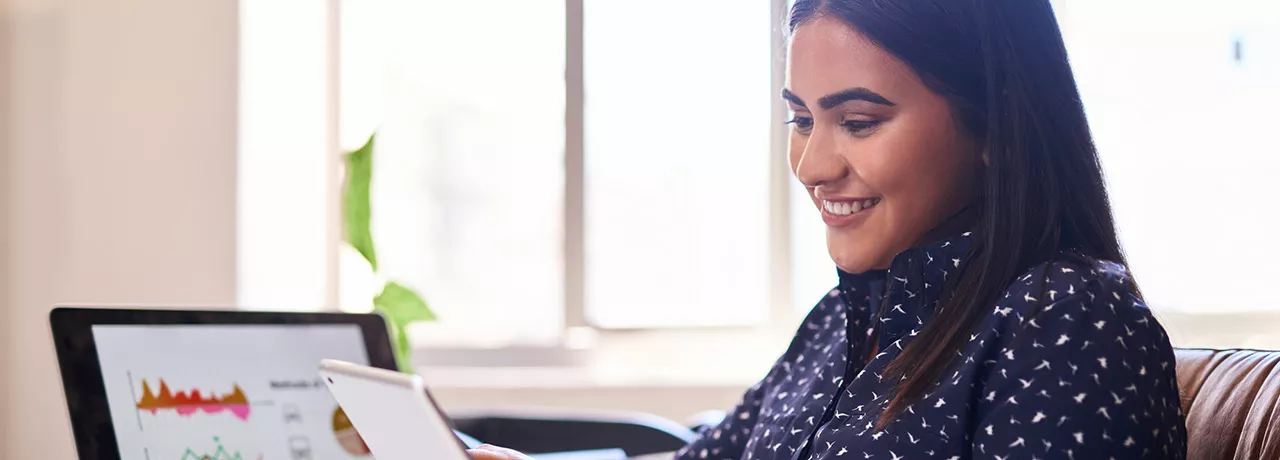 Profissional investe em sua capacidade analítica fazendo um curso on-line