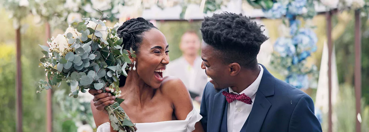 Casal comemora seu casamento