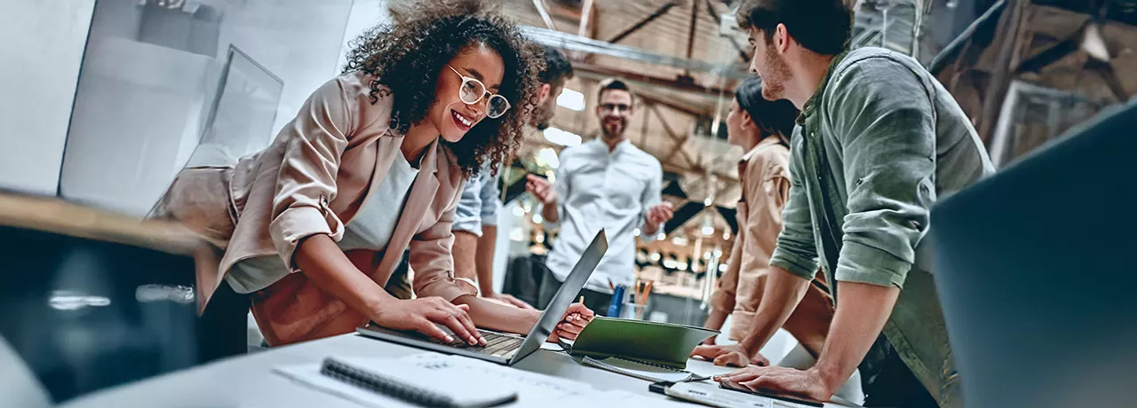 equipe trabalhando em conjunto.