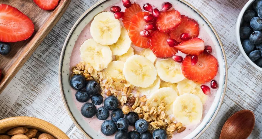 Você toma café da manhã fora de casa? Veja nossas dicas para uma refeição saudável