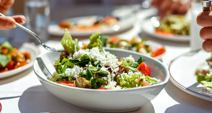 Baixe o e-book para criar um cardápio para fugir da crise