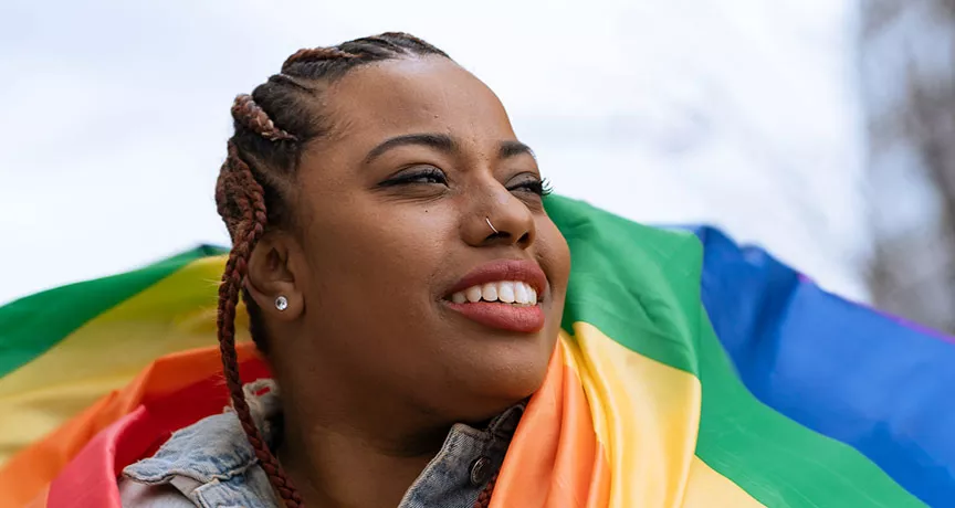 Baixe o e-book para A diversidade é fundamental nas empresas. Saiba como contratar e desenvolver profissionais LGBTQIA+ no e-book.