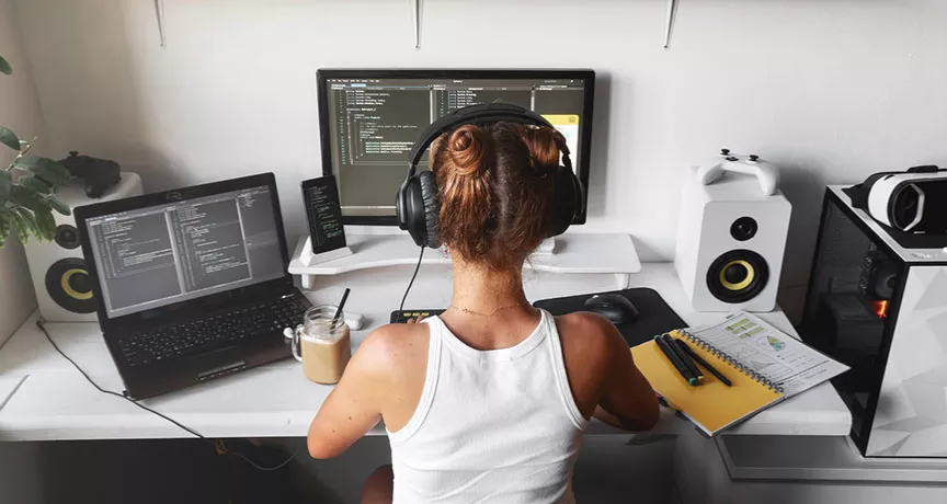 Em tempos de popularização do home office, é preciso estar atento à legislação trabalhista sobre teletrabalho para evitar problemas futuros