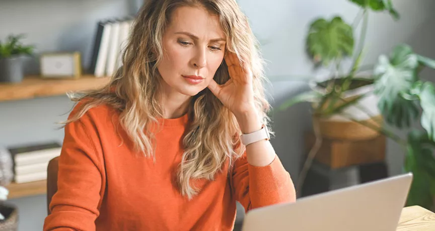 Políticas inclusivas para mulheres na menopausa no mercado de trabalho.