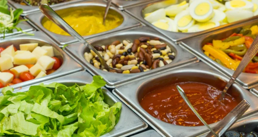 como gastar menos no restaurante por quilo