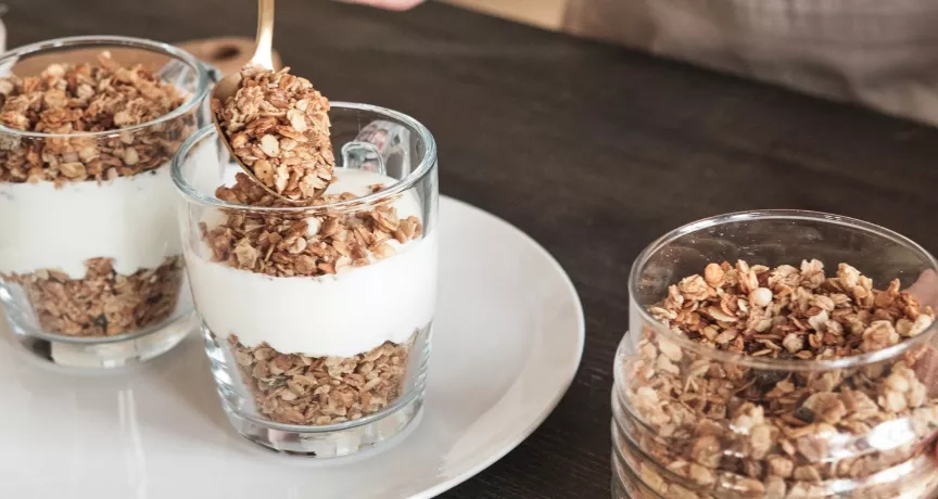 conheça os benefícios da granola