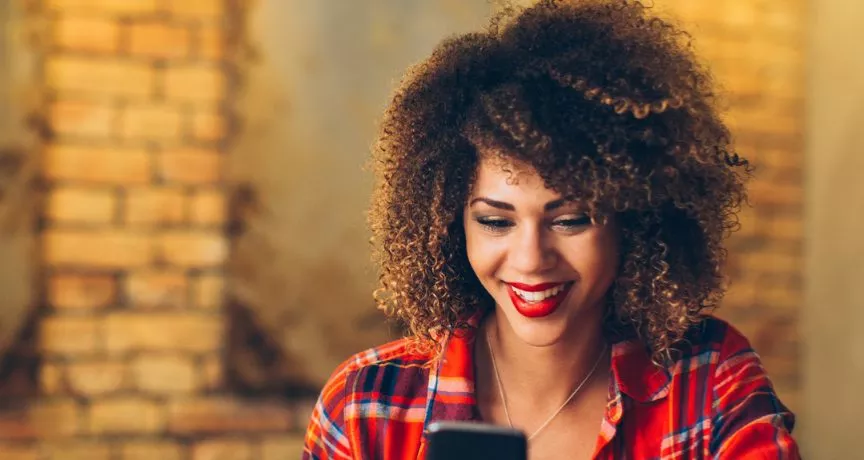 Agora os restaurantes que aceitam vale-refeição Pluxee também exibem esta informação no Google Maps. Saiba mais.