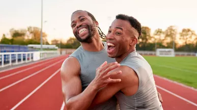 Como balancear uma alimentação saudável e exercícios físicos? Veja no blog.