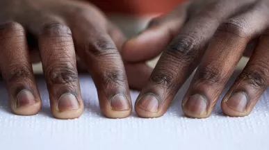 A inclusão do deficiente visual no ambiente de trabalho é importante! Veja como participar.