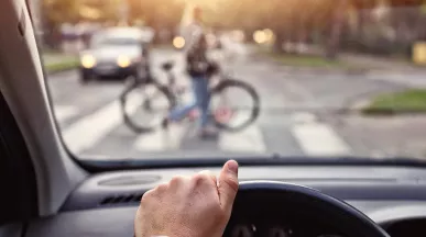 Beber e dirigir nunca são uma alternativa. Leia mais sobre direção segura