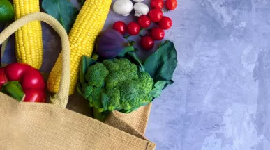 Com essas dicas, seus créditos no vale-alimentação e no vale-refeição vão durar muito mais!