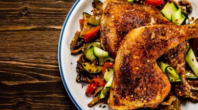 receita sobrecoxa de frango com ora pro nobis