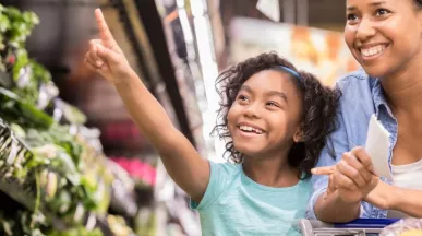 Como comer bem e gastar pouco? Confira dicas para poupar na alimentação ao longo do mês!