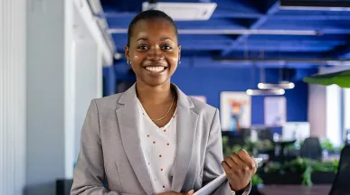 Profissional está satisfeita com seu trabalho: ela pode escolher sua trajetória em uma carreira em Y