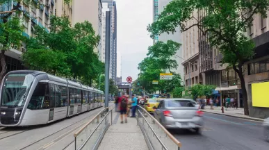 Foto da Avenida Rio Branco, no Rio de Janeiro