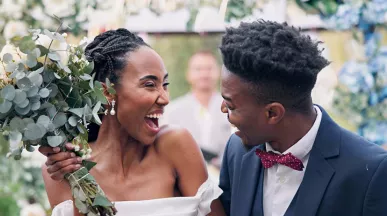 Casal comemora seu casamento