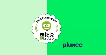 Imagem mostra o logo de reclame aqui e o logo da Pluxee