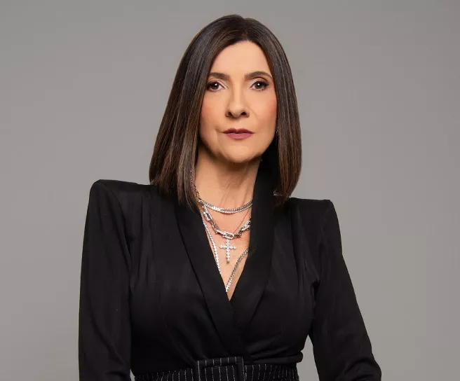 Ester Morgan, Headhunter, TopVoice em Etarismo
