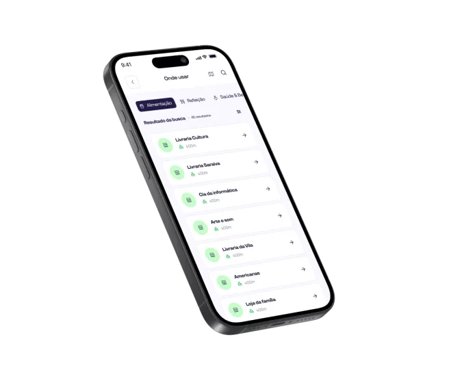 A imagem mostra um celular com o app Pluxee aberto na tela rede credenciada 