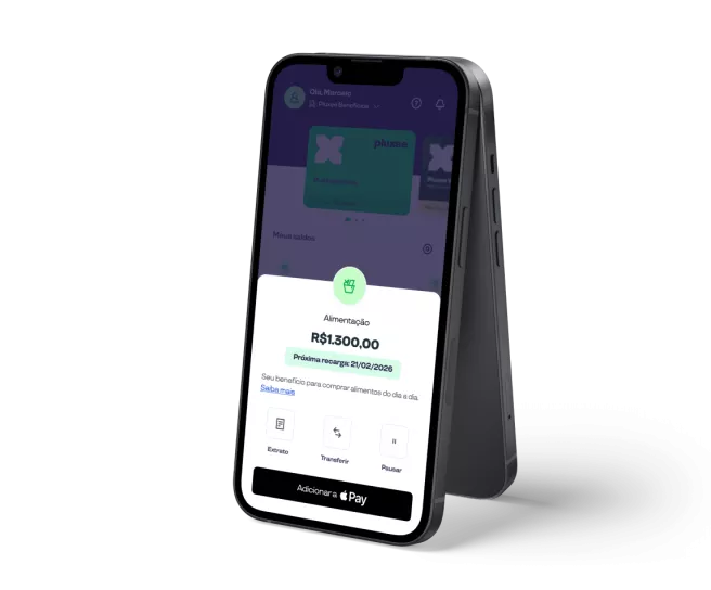 A imagem mostra um celular com o app Pluxee aberto na tela consulta saldo